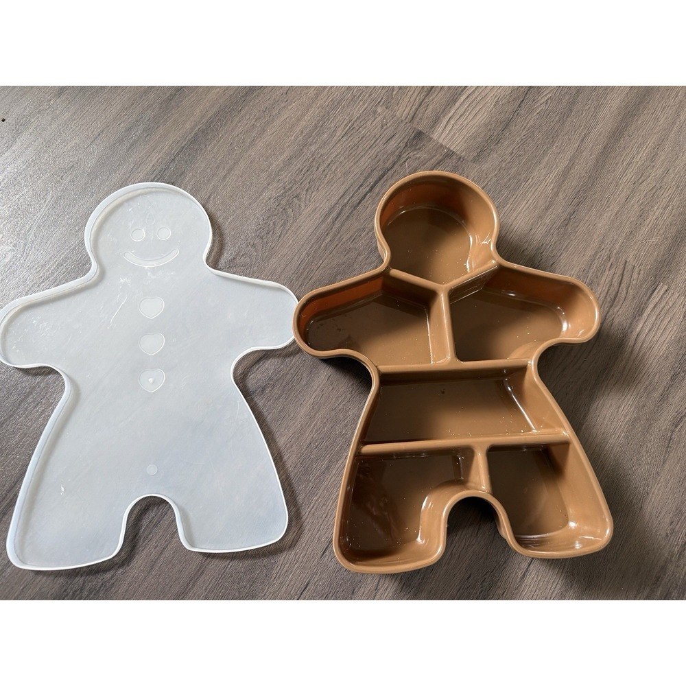 Gingerbread Man Shaped Divided Storage Container & Lid   RARE - Picture 2 of 3
